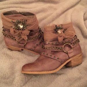 Ankle Cowboy / Western Booties